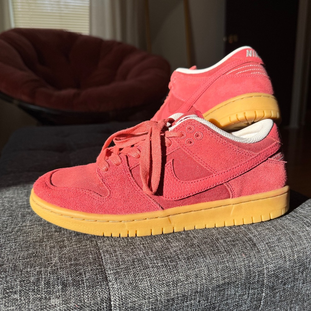 Nike Dunk Low SB ‘Adobe’